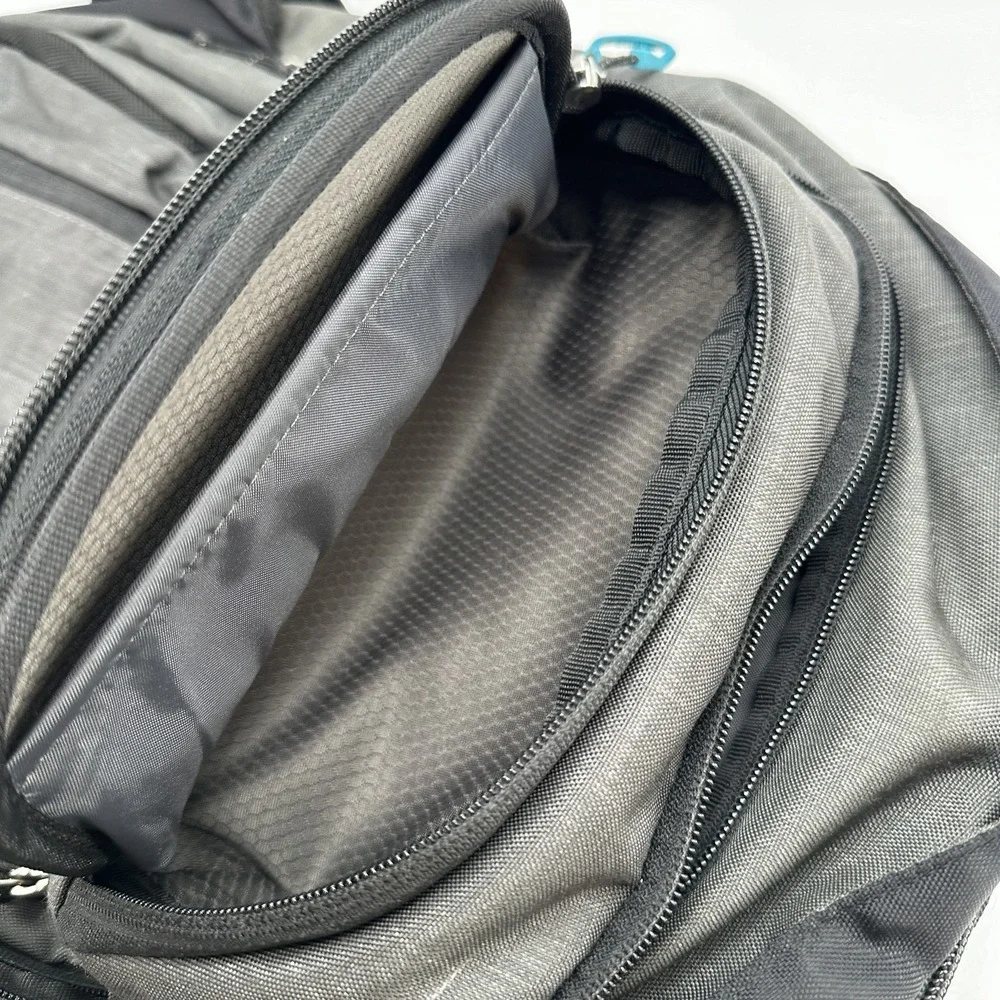 Thule Backpack Mens Large Multi Pocket Laptop Sleeve Hiking Travel Bag
